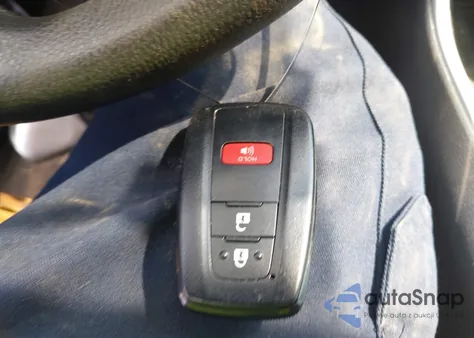 2021 Toyota Rav4 Xle z USA, uszkodzony, nr VIN 2T3W1RFV4MW142013